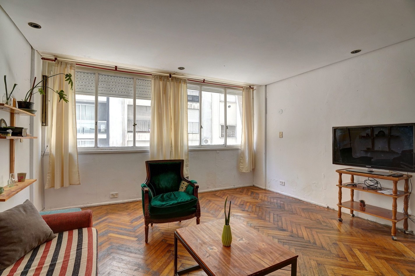 Venta- 3 Ambientes de 90 m² en Pleno Centro | Rodriguez Peña | Mucho Espacio para Vivir