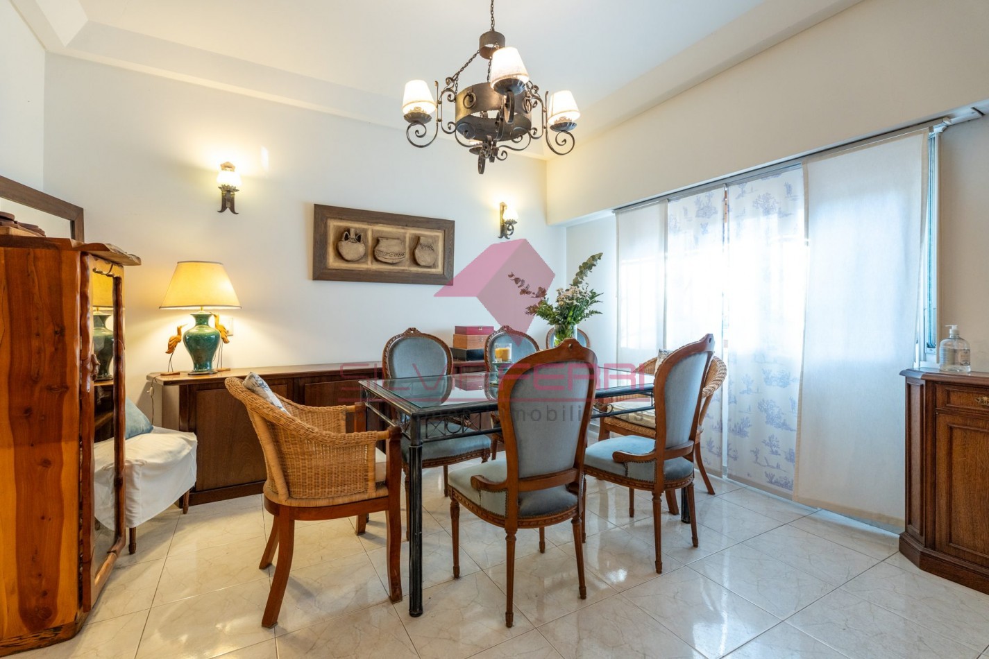 Venta Casa 6 ambientes con patio, parrilla y dos terrazas. Villa Devoto