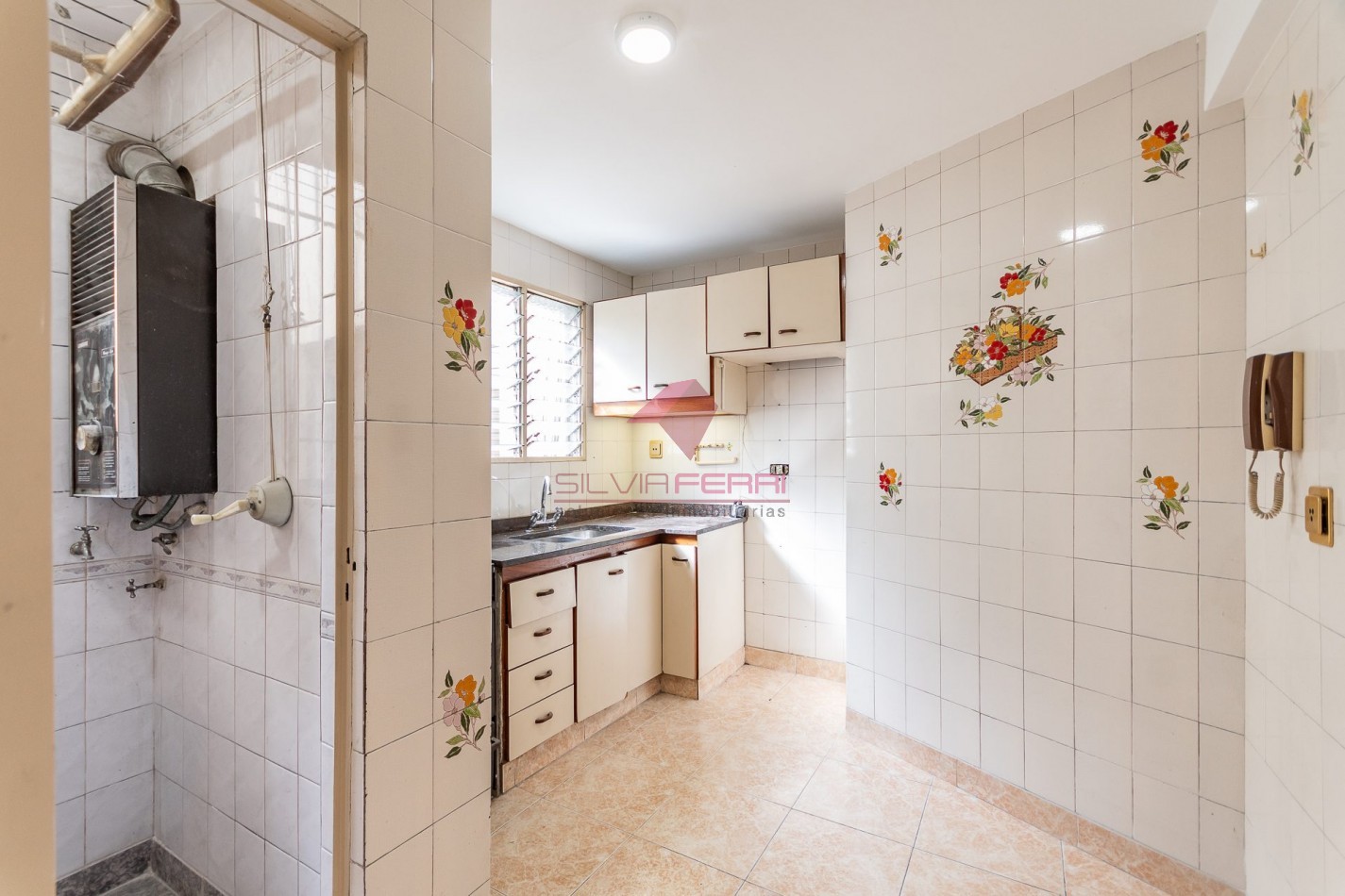 VENTA 3 AMBIENTES CON DEPENDENCIA, BALCON CORRIDO- SAN CRISTOBAL - APTO CREDITO
