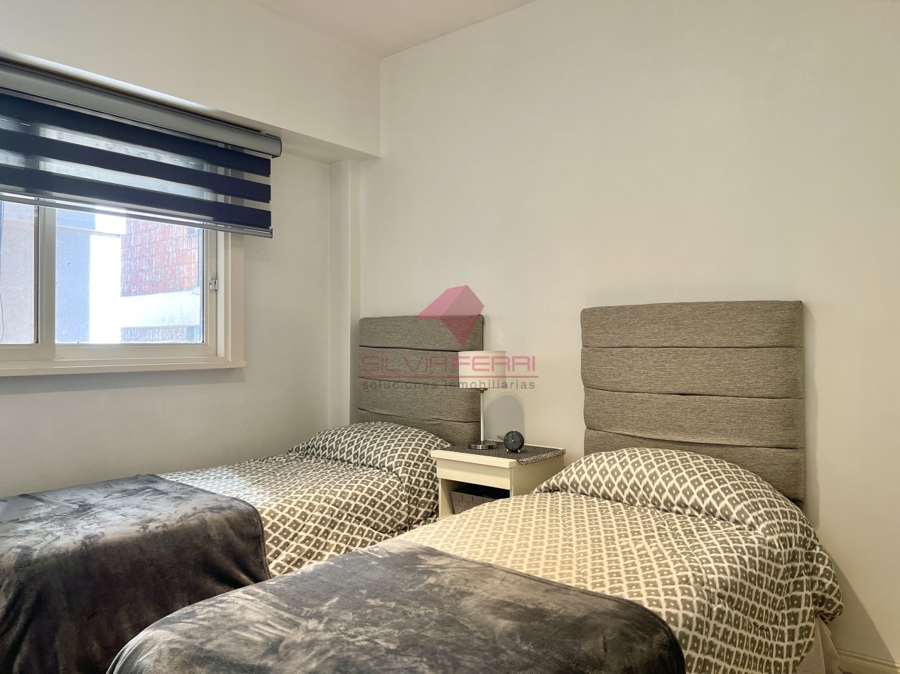 Venta departamento 2 amb + baulera. Reciclado totalmente . 4to piso lateral. Ubicado en el limite entre Colegiales y Belgrano