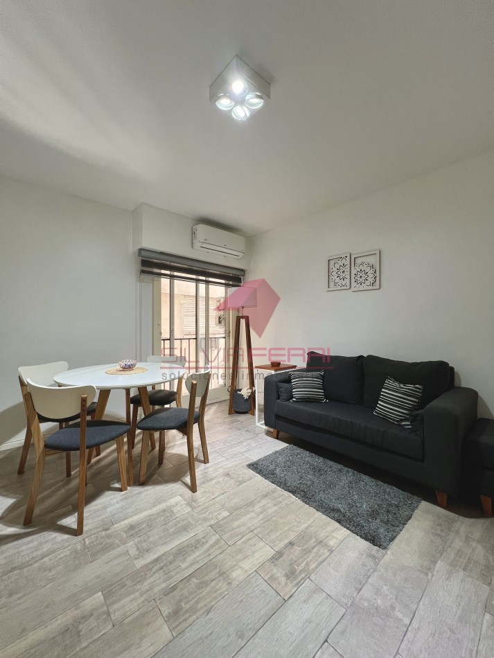 Venta departamento 2 amb + baulera. Reciclado totalmente . 4to piso lateral. Ubicado en el limite entre Colegiales y Belgrano