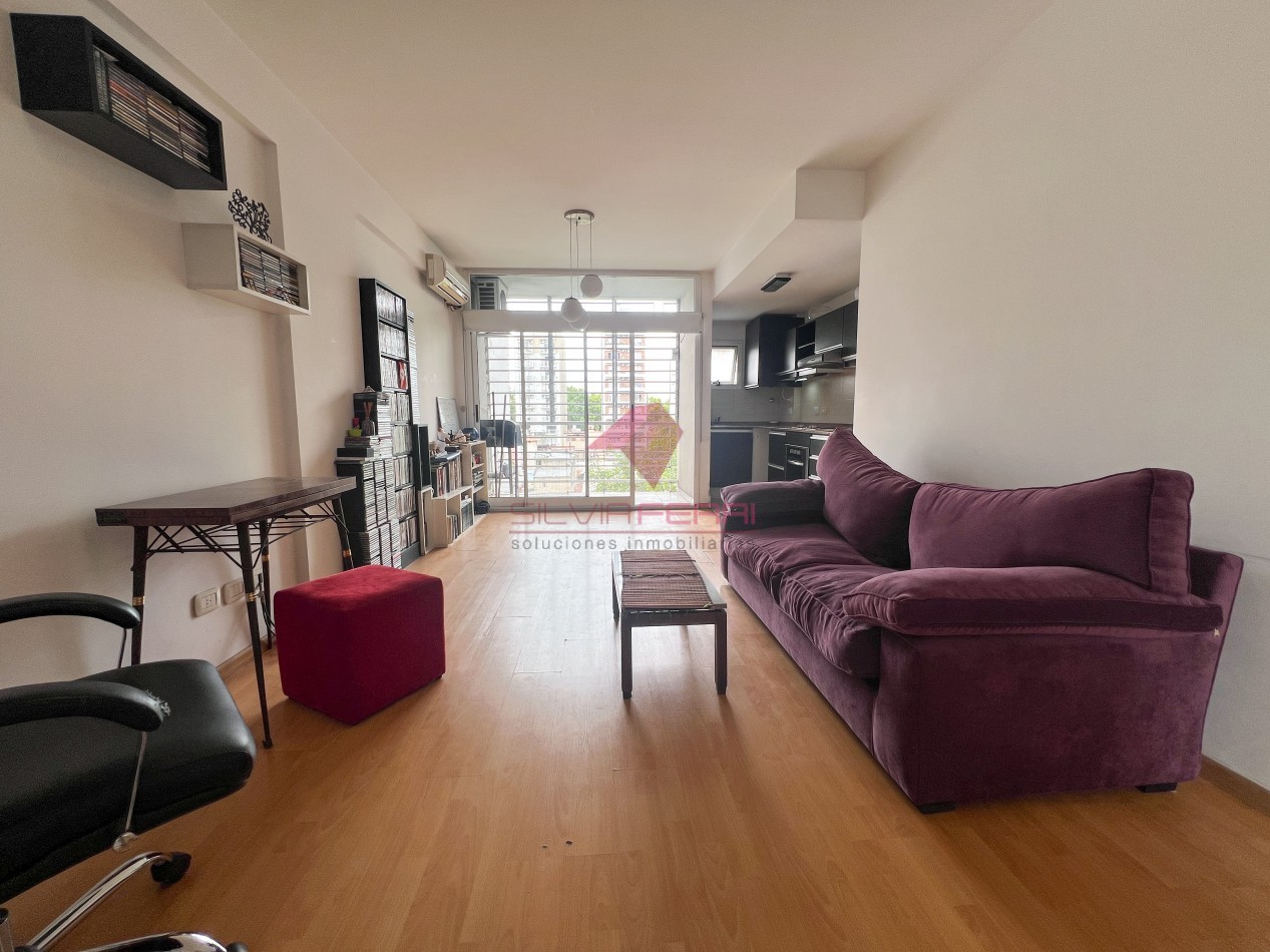 Semipiso de 2 ambientes apto prof.  c/ balcon al frente - Subte Linea B Echeverria