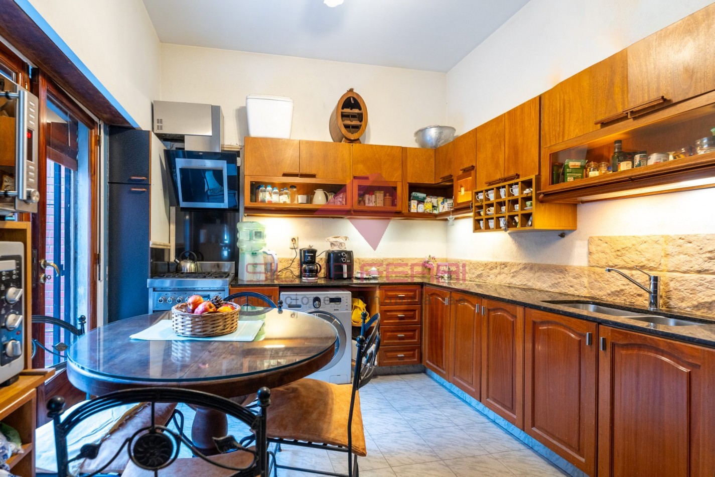 Venta Casa 6 ambientes con patio, parrilla y dos terrazas. Villa Devoto