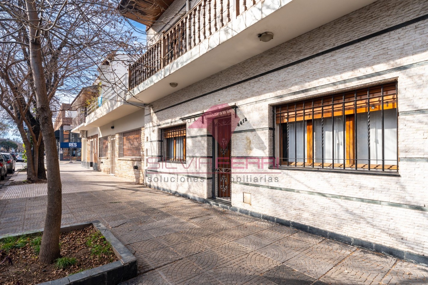 Venta Casa 6 ambientes con patio, parrilla y dos terrazas. Villa Devoto
