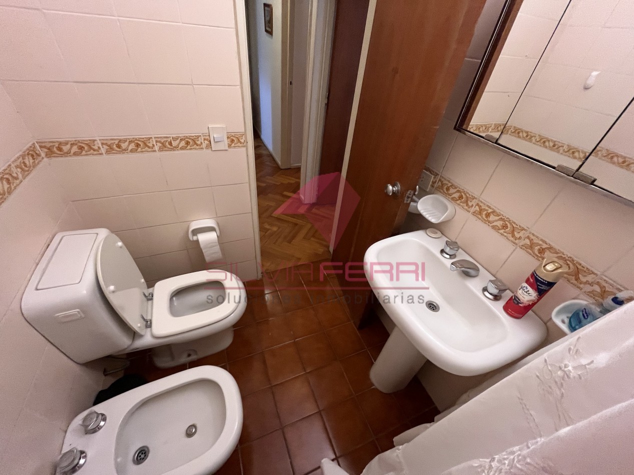 Apartamento en alquiler 3 amb en barrio norte. Se alquila amoblado por 2 años. A una cuadra estac subte D Pueyrredon