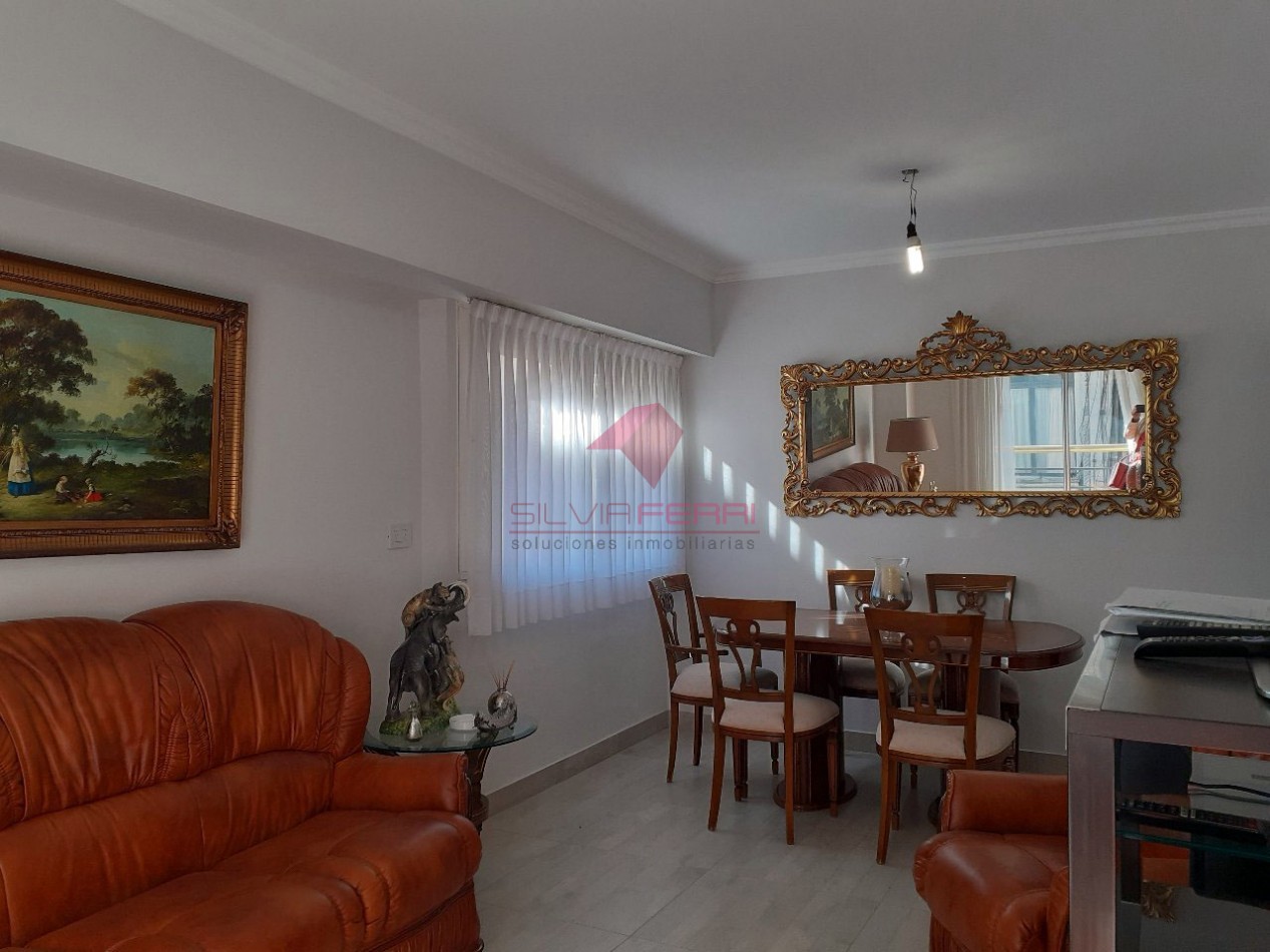 3 ambientes + cochera con amplio balcon. Impecable!!