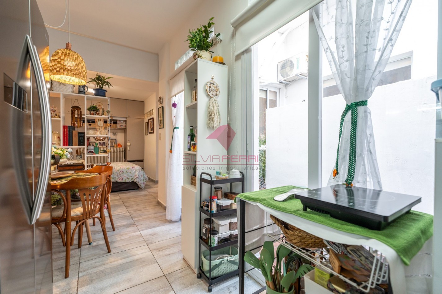 Monoambiente reciclado a nuevo con patio propio en Recoleta | Apto Profesional