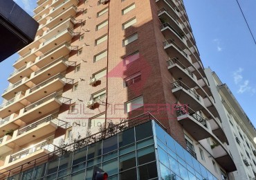 3 ambientes + cochera con amplio balcon. Impecable!!